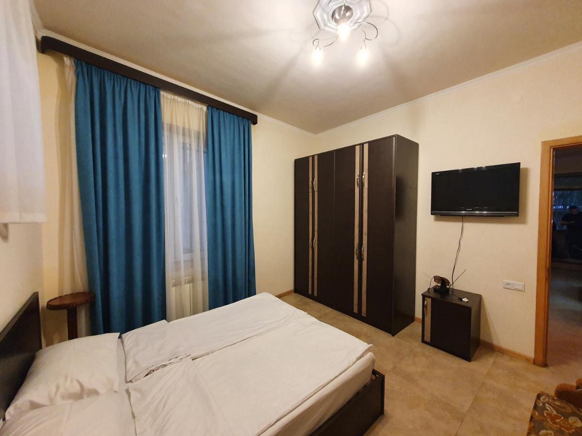 Capsule Hostel In Center Γιερεβάν Εξωτερικό φωτογραφία