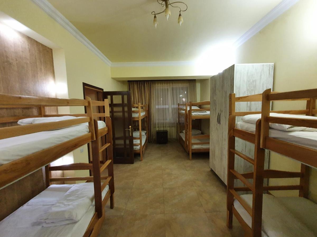 Capsule Hostel In Center Γιερεβάν Εξωτερικό φωτογραφία